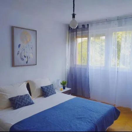 Appartement Self Check In Two Bedroom In Centre