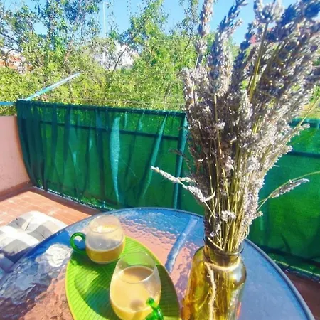 Self Check In Two Bedroom In Centre *